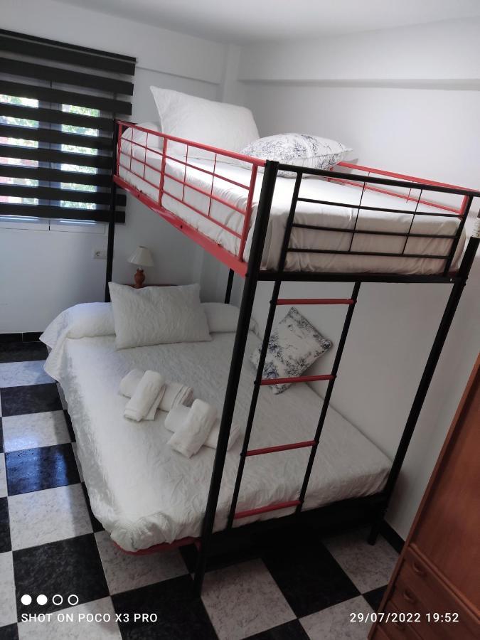 Апартаменты Vivienda Turistica Salazar Гранада Экстерьер фото